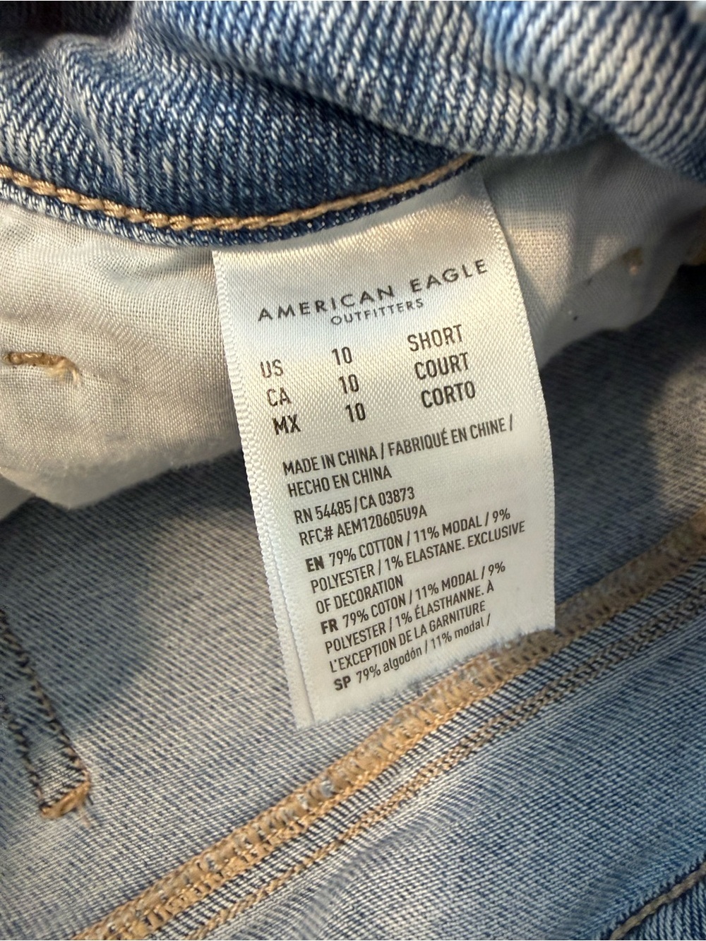 American Eagle Outfitters Light Wash Mom Straight Jeans Women’s 10 Short - Picture 4 of 11